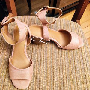 NWT Pink Suede Strappy Heel Size 6
